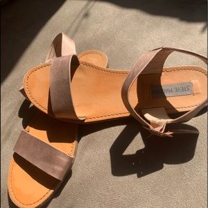 steve madden rose gold sandals!